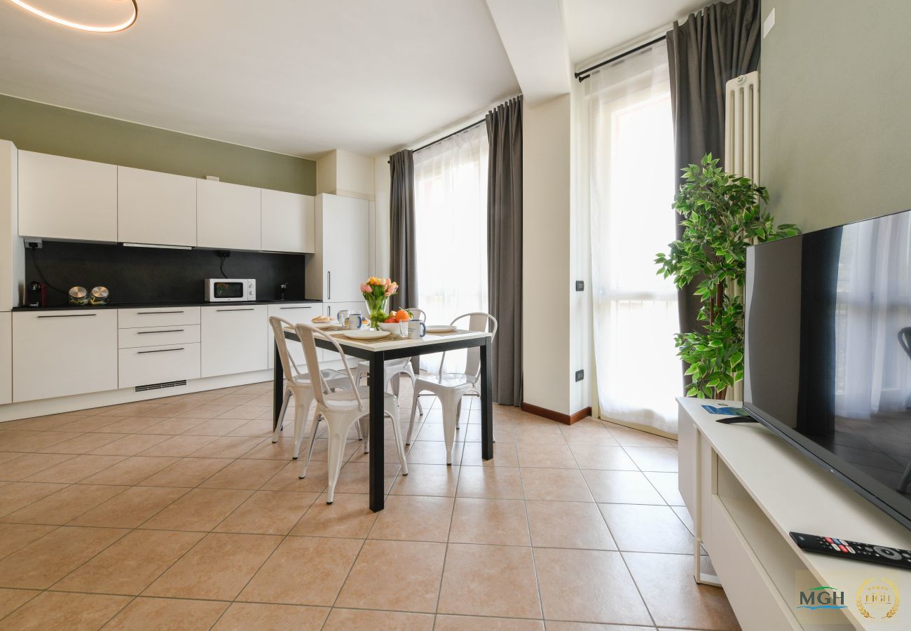 Ferienwohnung in Toscolano-Maderno - Palazzo Garda - Modern Lake Apartment 2