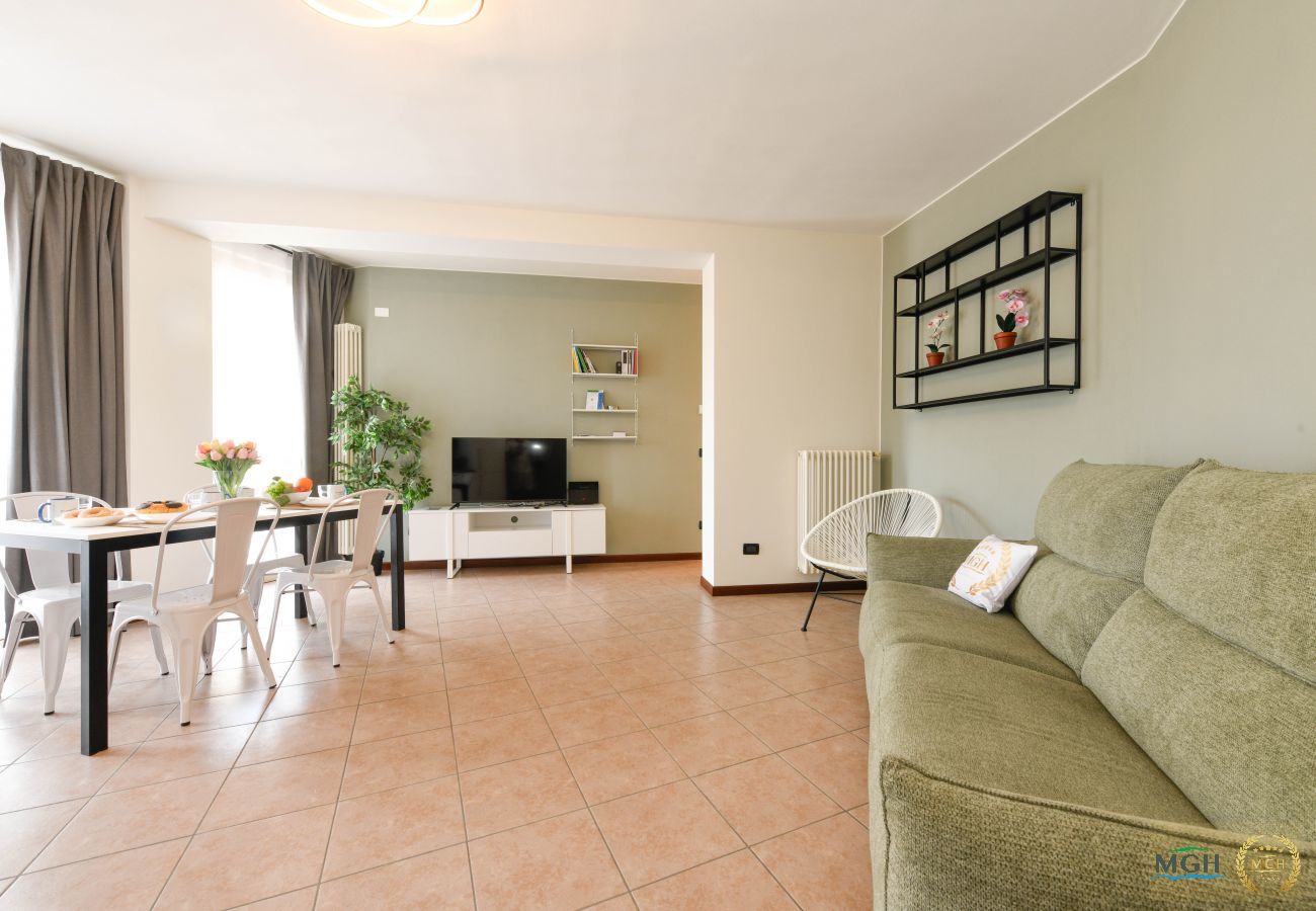 Ferienwohnung in Toscolano-Maderno - Palazzo Garda - Modern Lake Apartment 2