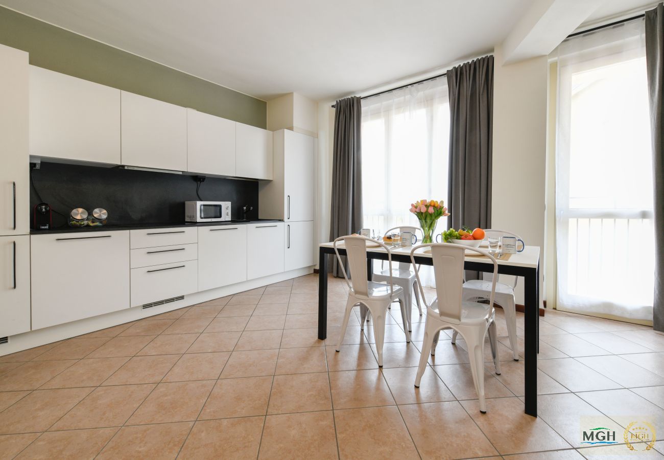 Ferienwohnung in Toscolano-Maderno - Palazzo Garda - Modern Lake Apartment 2
