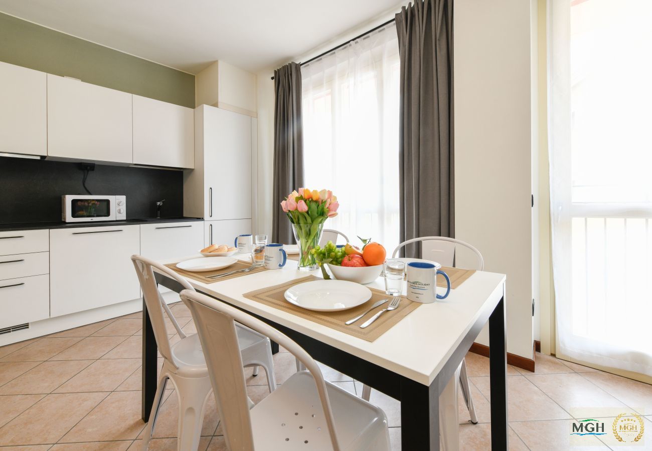 Ferienwohnung in Toscolano-Maderno - Palazzo Garda - Modern Lake Apartment 2