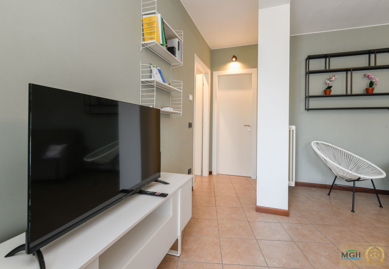 Ferienwohnung in Toscolano-Maderno - Palazzo Garda - Modern Lake Apartment 2
