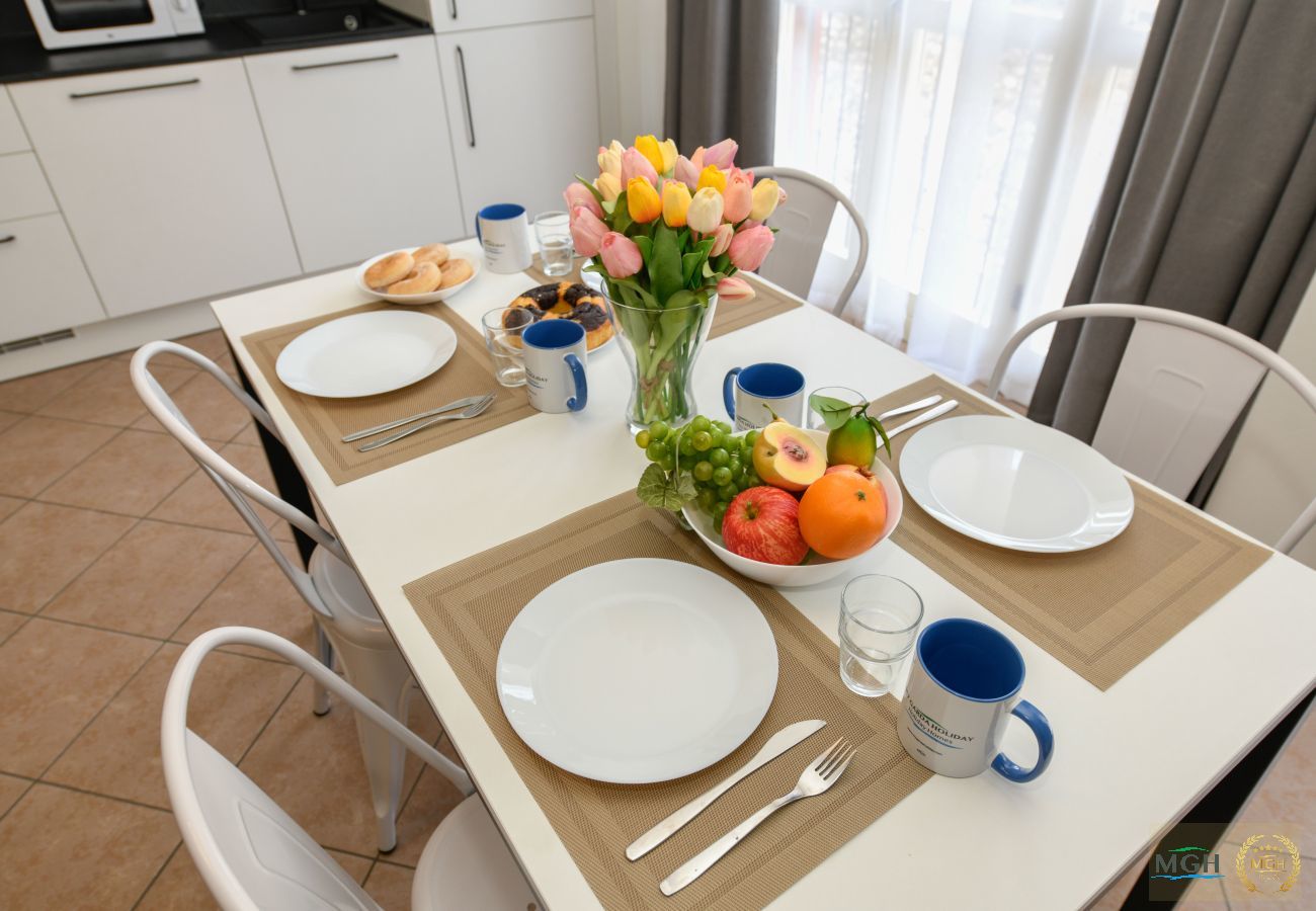 Ferienwohnung in Toscolano-Maderno - Palazzo Garda - Modern Lake Apartment 2