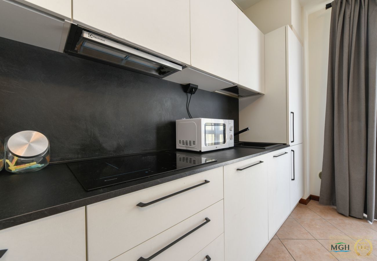 Ferienwohnung in Toscolano-Maderno - Palazzo Garda - Modern Lake Apartment 2