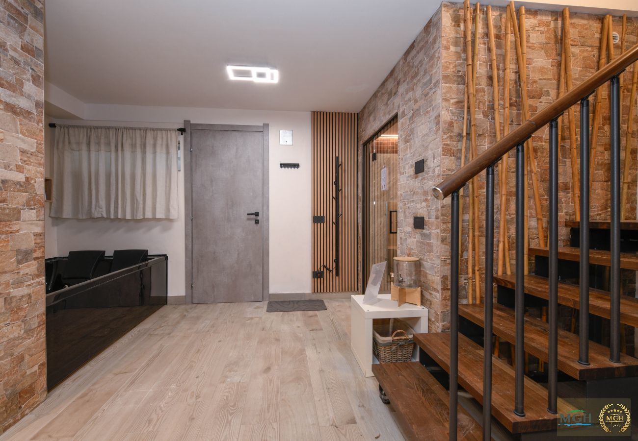 Ferienwohnung in Soiano - MGH Luxury- Romantic SPA & Relax