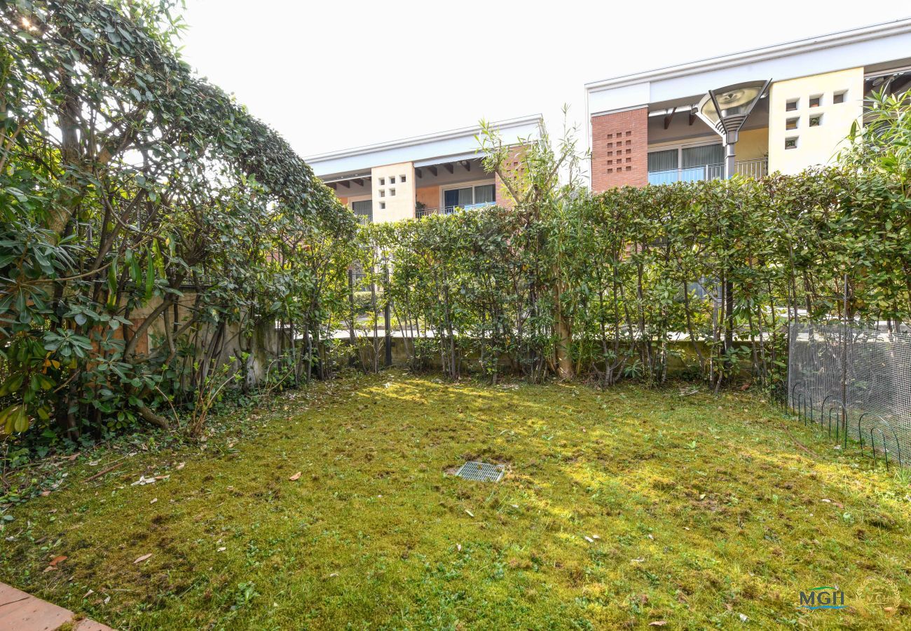 Ferienwohnung in Padenghe sul Garda - MGH- Lake Serenity Apartment