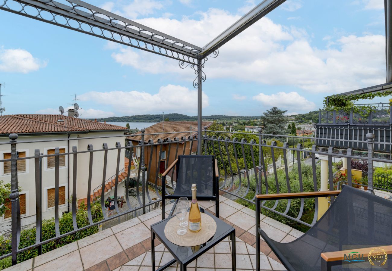 Ferienwohnung in Padenghe sul Garda - MGH - Garda Sunview Terrace Padenghe