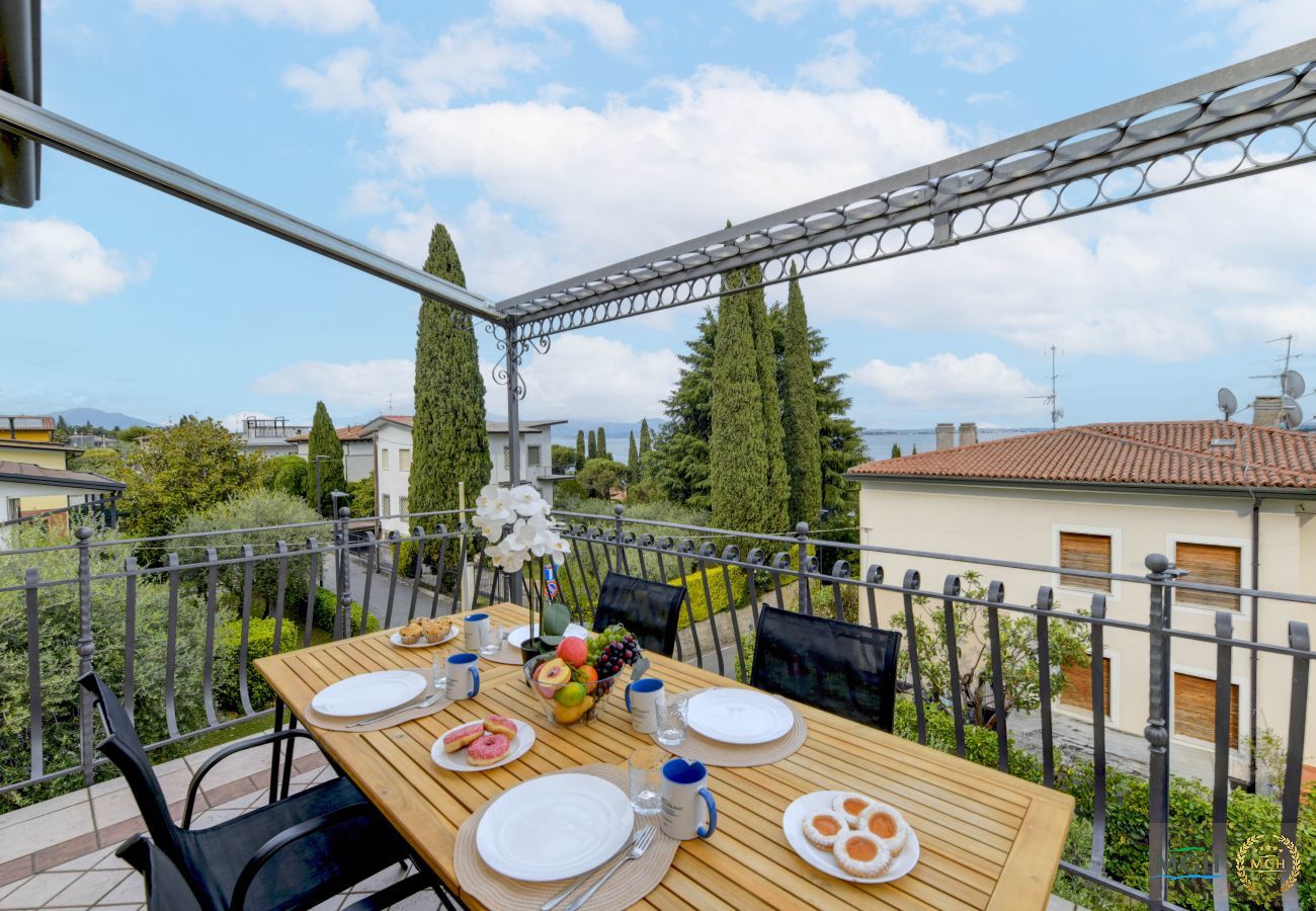 Ferienwohnung in Padenghe sul Garda - MGH - Garda Sunview Terrace Padenghe