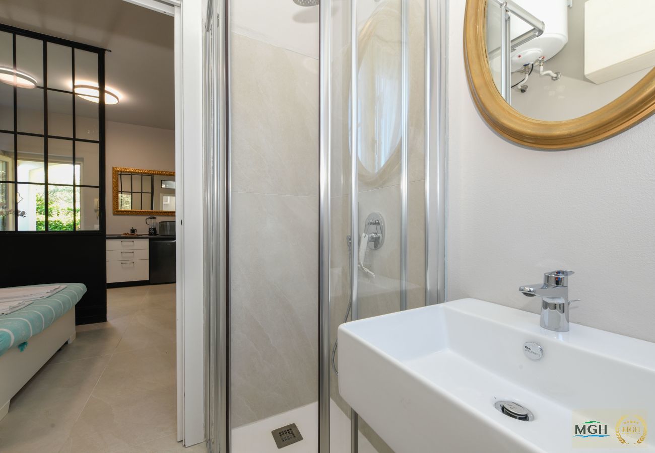 Ferienwohnung in Manerba del Garda - MGH- AMAI Small Holiday Cottage