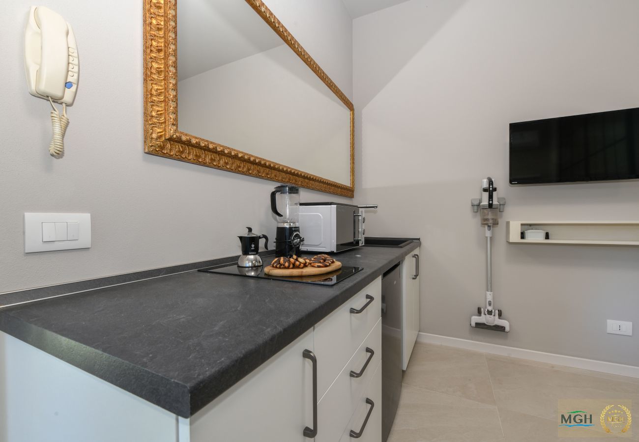 Ferienwohnung in Manerba del Garda - MGH- AMAI Small Holiday Cottage