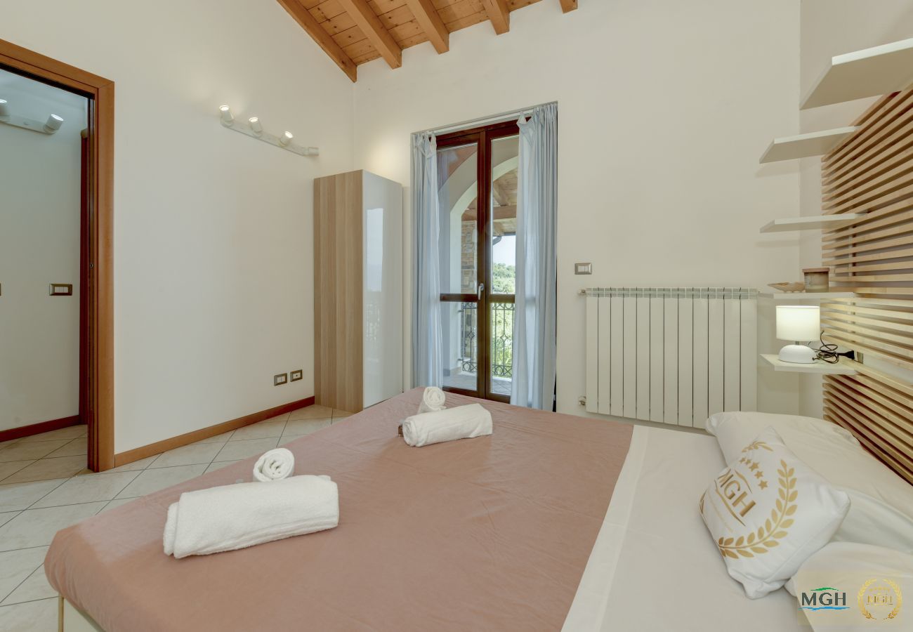 Ferienwohnung in Polpenazze del Garda - MGH- Tavaredo Lake Retreat Polpenazze