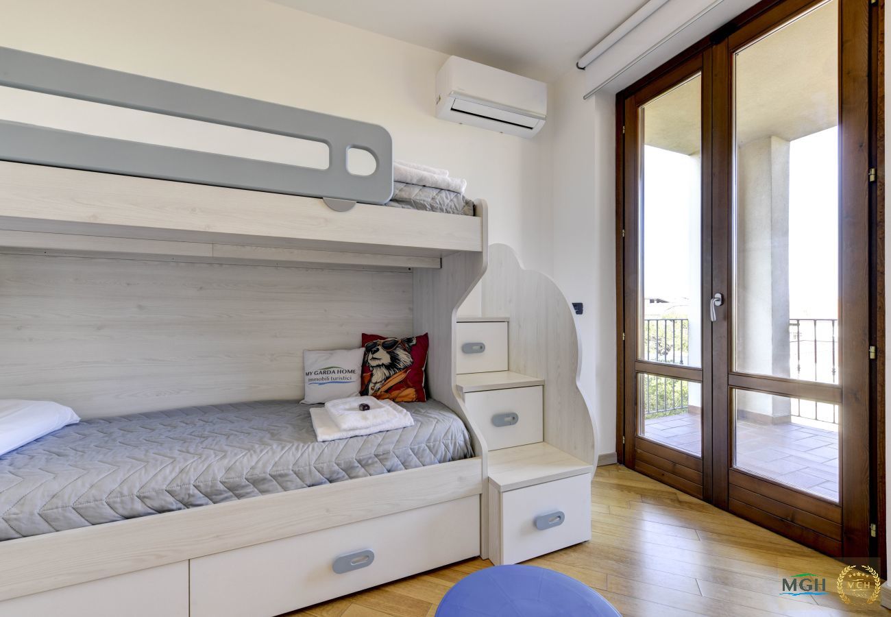 Chalet in Desenzano del Garda - MGH Luxury - Villa Amelie Private Pool & Spa