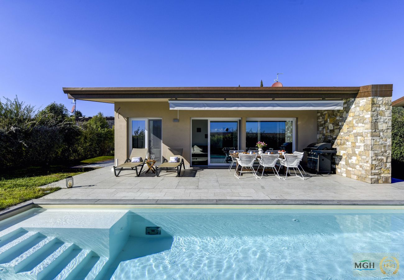 Villa in Moniga del Garda - MGH Luxury - Villa Belvedere