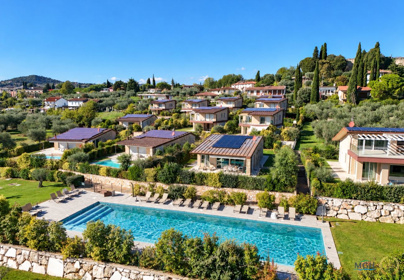 Villa in Moniga del Garda - MGH Luxury - Villa Belvedere
