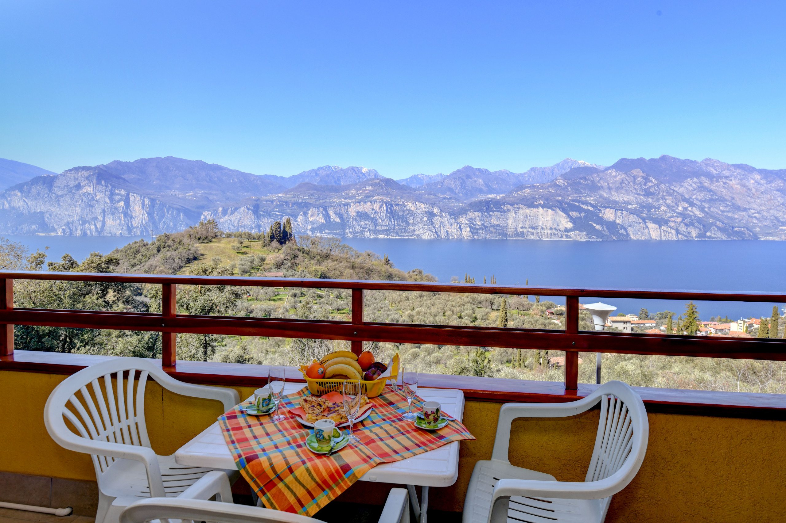 Garden Residence Malcesine Lake View Apartment 39 Apartments in Malcesine