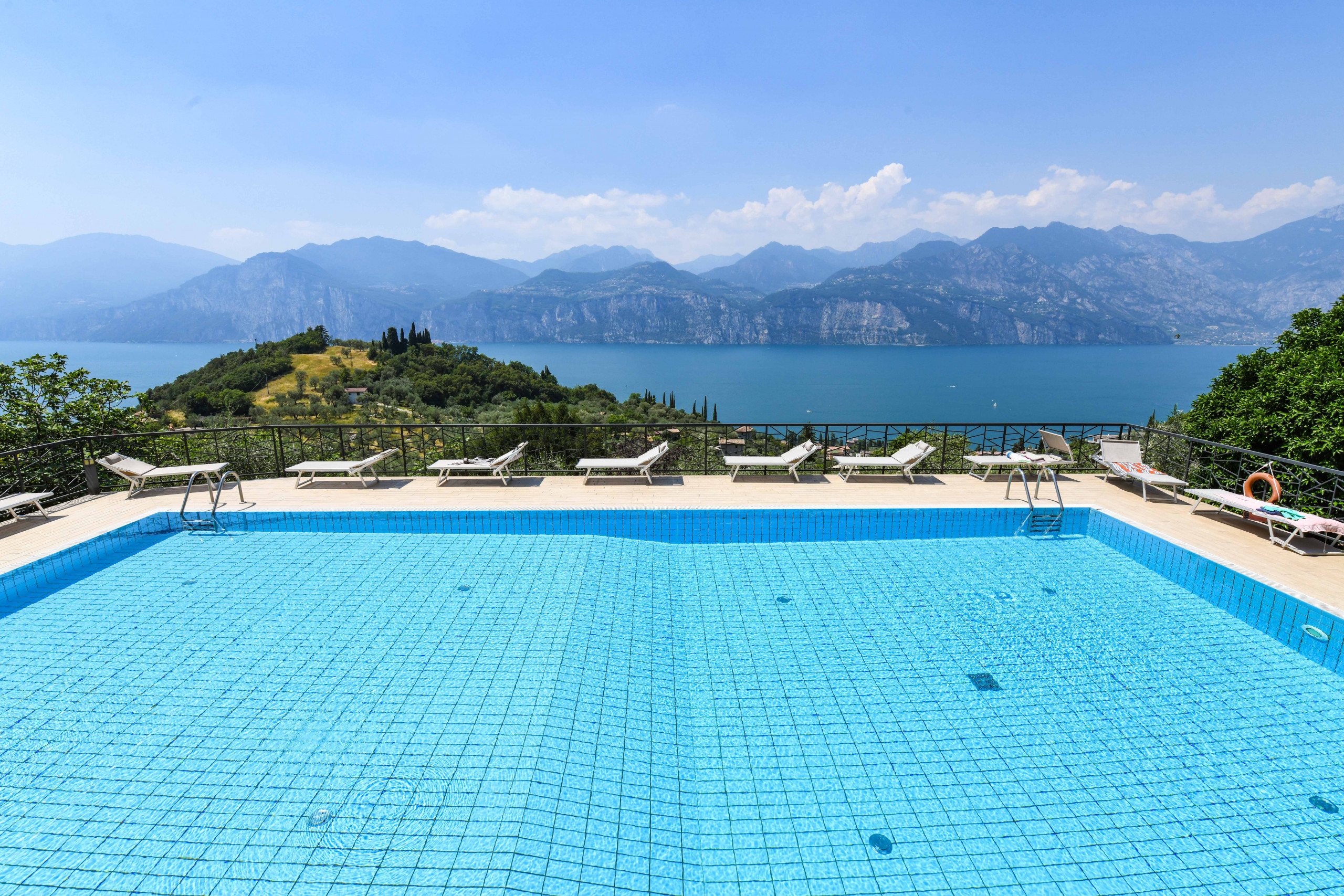 Garden Residence Malcesine Lake View Apartment 39 Apartments in Malcesine