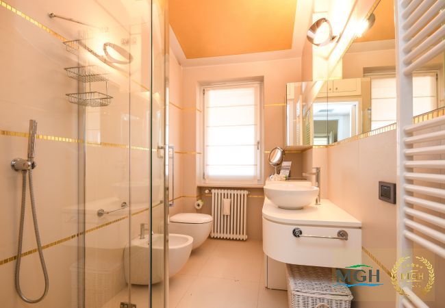 Apartment in Desenzano del Garda - MGH Luxury - Lake View Penthouse Desenzano Apartment in Desenzano del Garda - MGH Luxury - Lake View Penthouse Desenzano