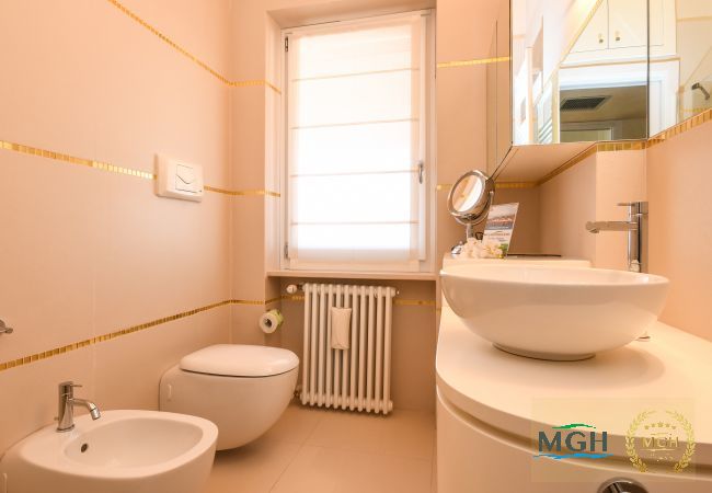Apartment in Desenzano del Garda - MGH Luxury - Lake View Penthouse Desenzano Apartment in Desenzano del Garda - MGH Luxury - Lake View Penthouse Desenzano