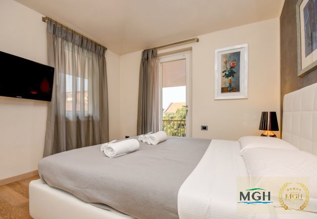 Apartment in Desenzano del Garda - MGH Luxury - Lake View Penthouse Desenzano Apartment in Desenzano del Garda - MGH Luxury - Lake View Penthouse Desenzano