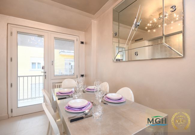 Apartment in Desenzano del Garda - MGH Luxury - Lake View Penthouse Desenzano Apartment in Desenzano del Garda - MGH Luxury - Lake View Penthouse Desenzano