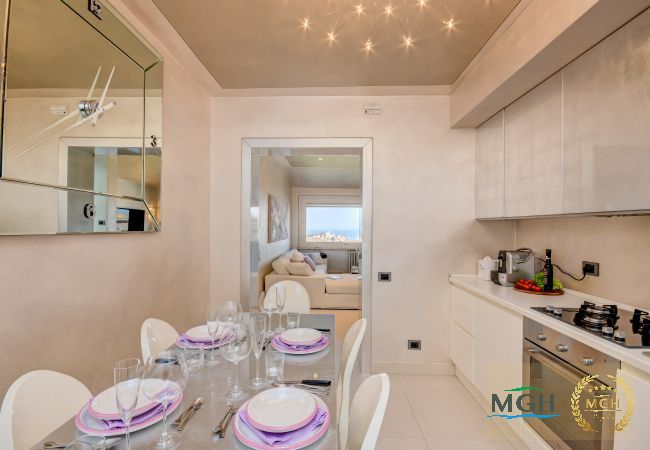 Apartment in Desenzano del Garda - MGH Luxury - Lake View Penthouse Desenzano Apartment in Desenzano del Garda - MGH Luxury - Lake View Penthouse Desenzano