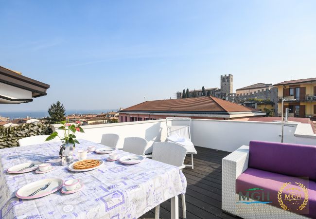 Apartment in Desenzano del Garda - MGH Luxury - Lake View Penthouse Desenzano Apartment in Desenzano del Garda - MGH Luxury - Lake View Penthouse Desenzano
