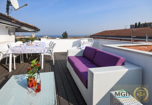 Apartment in Desenzano del Garda - MGH Luxury - Lake View Penthouse Desenzano Apartment in Desenzano del Garda - MGH Luxury - Lake View Penthouse Desenzano