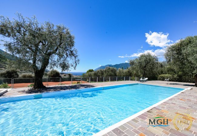 Apartment in Malcesine - Residence Kormorano Malcesine Lake View