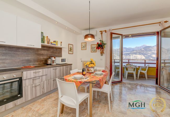 Apartment in Malcesine - Garden Residence Malcesine Lake View Apartment 39