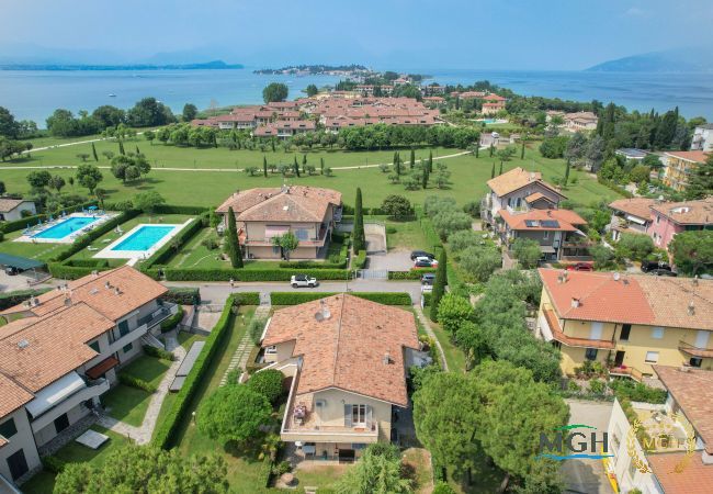 Apartment in Sirmione - Appartamento Viola Superior Apartment in Sirmione - Appartamento Viola Superior
