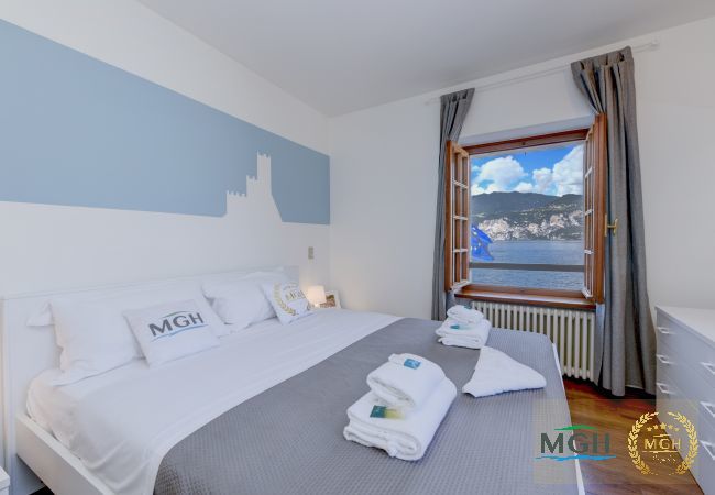 Apartment in Malcesine - Appartamento del Marinaio Apartment in Malcesine - Appartamento del Marinaio