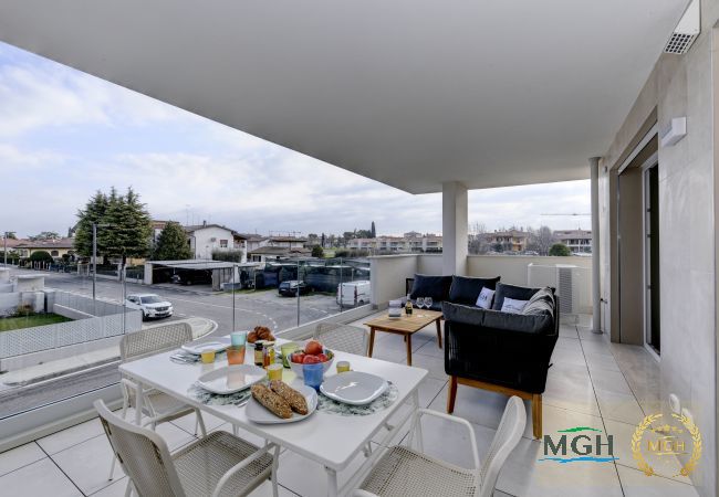 Apartment in Peschiera del Garda - Opalia Residence - Garda Lake Lifestyle Apartment