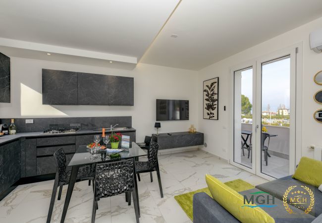 Apartment in Sirmione - MGH Porto Deluxe Apartment Apartment in Sirmione - MGH Porto Deluxe Apartment