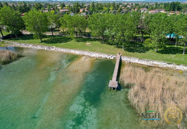 Apartment in Sirmione - Acquarius Resort Lake Front Sirmione - MGH 1 Apartment in Sirmione - Acquarius Resort Lake Front Sirmione - MGH 1