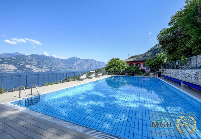 Apartment in Malcesine - Garden Residence Malcesine Lake View Apartment 41