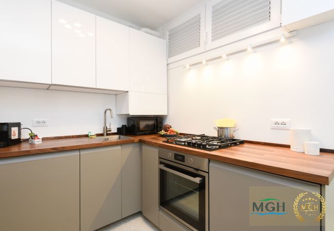 Apartment in Sirmione - MGH Family Stay - Costa D'Oro Superior Apartment Apartment in Sirmione - MGH Family Stay - Costa D'Oro Superior Apartment