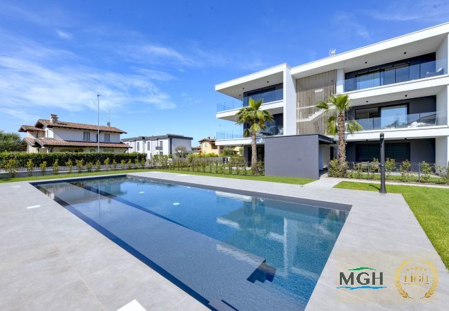 Apartment in Sirmione - MGH Luxury - Palms Residence Sirmione N2 Apartment in Sirmione - MGH Luxury - Palms Residence Sirmione N2