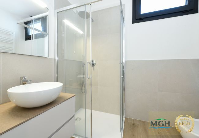 Apartment in Sirmione - MGH Luxury - Palms Residence Sirmione N2 Apartment in Sirmione - MGH Luxury - Palms Residence Sirmione N2