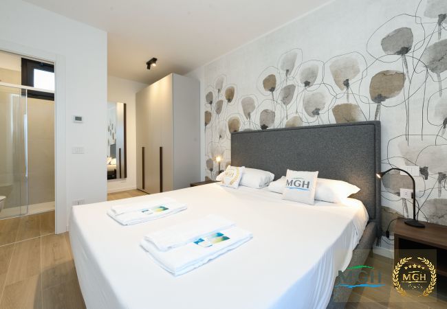 Apartment in Sirmione - MGH Luxury - Palms Residence Sirmione N2 Apartment in Sirmione - MGH Luxury - Palms Residence Sirmione N2