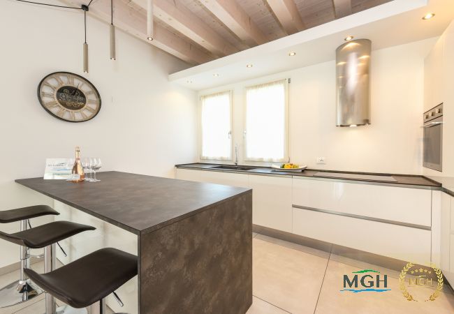 Chalet in Peschiera del Garda - MGH Luxury - Villa Marlene Chalet in Peschiera del Garda - MGH Luxury - Villa Marlene