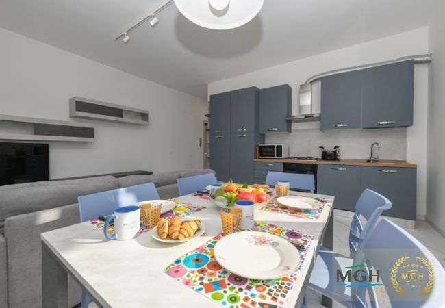 Apartment in Desenzano del Garda - MGH- My Desenzano Center Apartment Apartment in Desenzano del Garda - MGH- My Desenzano Center Apartment