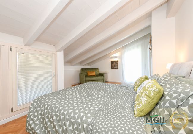 Apartment in Sirmione - Caesar Resort Sirmione E12 Apartment in Sirmione - Caesar Resort Sirmione E12