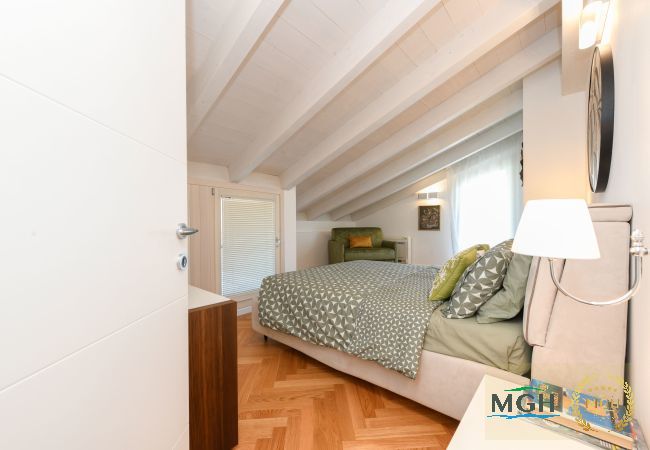 Apartment in Sirmione - Caesar Resort Sirmione E12 Apartment in Sirmione - Caesar Resort Sirmione E12