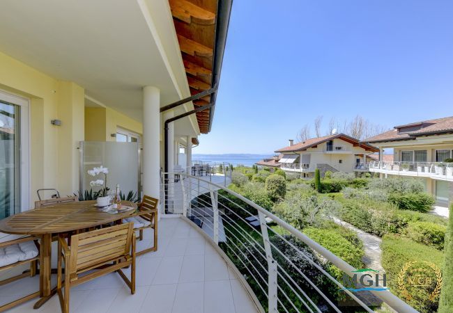 Apartment in Sirmione - Caesar Resort Sirmione E12 Apartment in Sirmione - Caesar Resort Sirmione E12