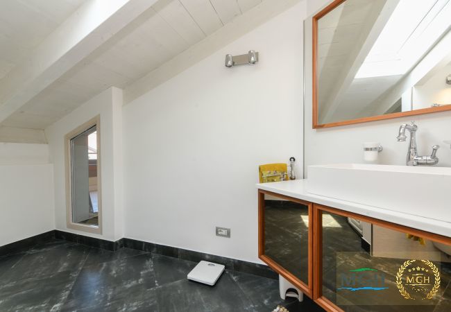 Apartment in Sirmione - Caesar Resort Sirmione E12 Apartment in Sirmione - Caesar Resort Sirmione E12