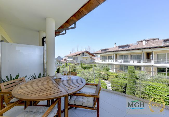 Apartment in Sirmione - Caesar Resort Sirmione E12 Apartment in Sirmione - Caesar Resort Sirmione E12