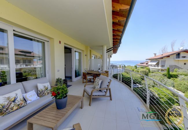 Apartment in Sirmione - Caesar Resort Sirmione E12 Apartment in Sirmione - Caesar Resort Sirmione E12