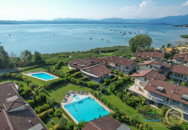 Apartment in Sirmione - Caesar Resort Sirmione E12 Apartment in Sirmione - Caesar Resort Sirmione E12