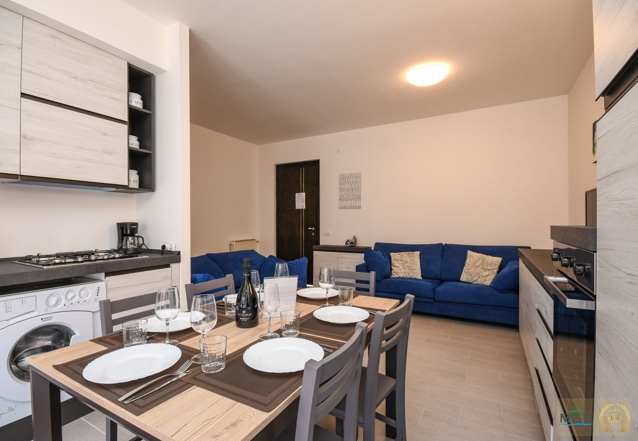 Apartment in Sirmione - Holiday Sirmione B12