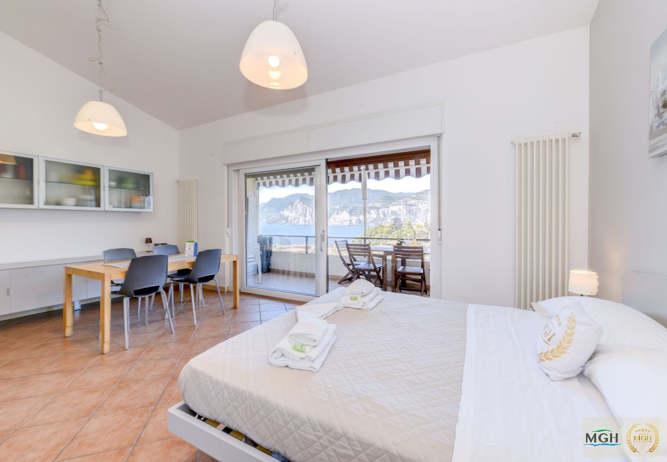 Apartment in Malcesine - Residence Kormorano Malcesine Lake View