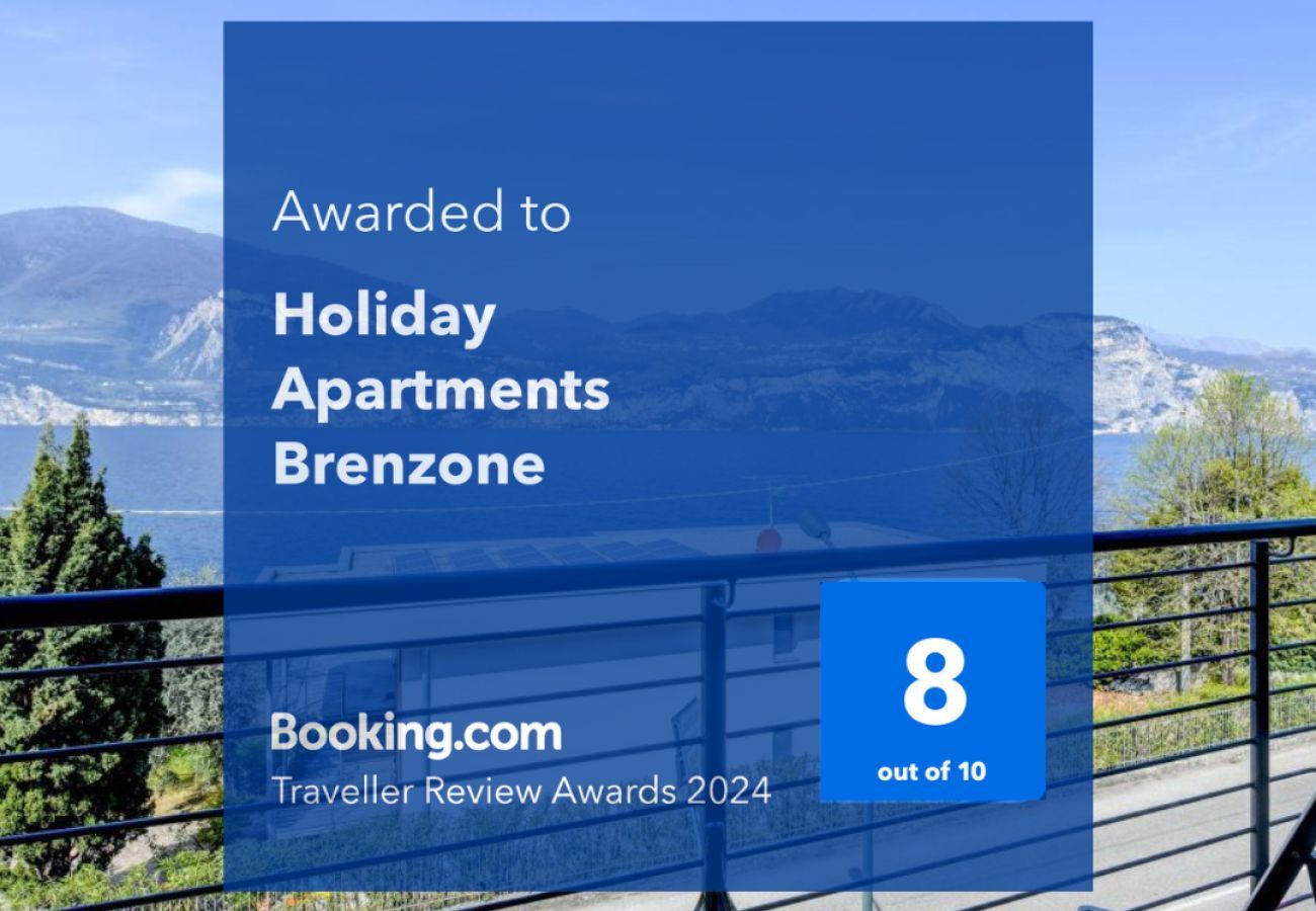 Apartment in Brenzone - Holiday Apartments Brenzone - Apartment LUNA